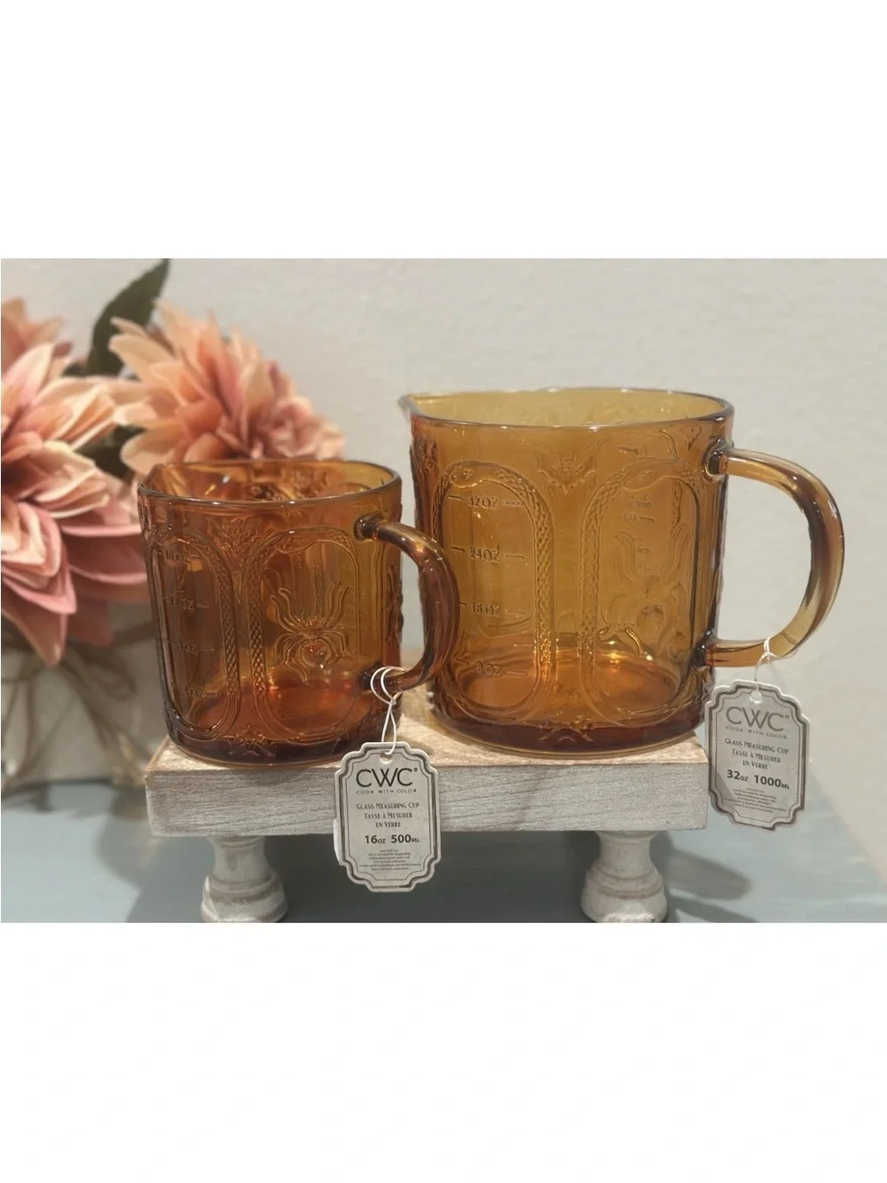 CWC Cook With Color Amber Halloween Glass Measuring Cups16oz & 32oz Cups Spiders